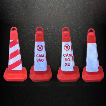Cọc tiêu nhựa Nhật Quang hình vuông màu đỏ phản quang trắng