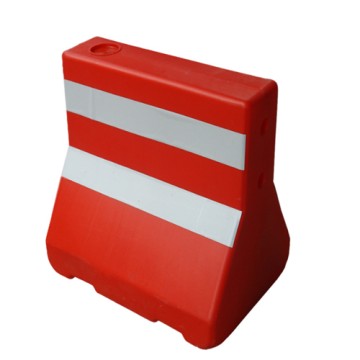 Dải phân cách chứa nước kiểu 1