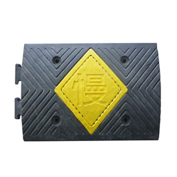 Gờ giảm tốc cao su chiều dài 50cm chịu lực 80 tấn