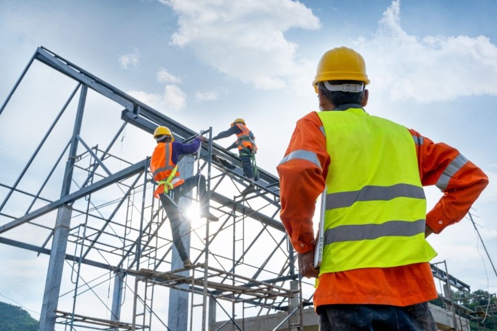 Cách Chọn Mũ Bảo Hộ Lao Động Cho Công Nhân Tại Công Trình Xây Dựng