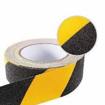 Cuộn dán sàn chống trơn trượt màu vàng đen loại 30m