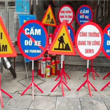 Biển cảnh báo các loại có chân - có phản quang 