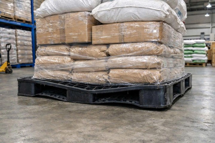 Sai lầm khi sử dụng pallet nhựa khiến kho hàng xuống cấp nhanh chóng