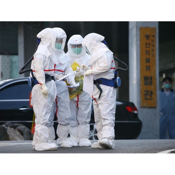 Máy cấp không khí có tấm lọc kết hợp mặt nạ loại di động