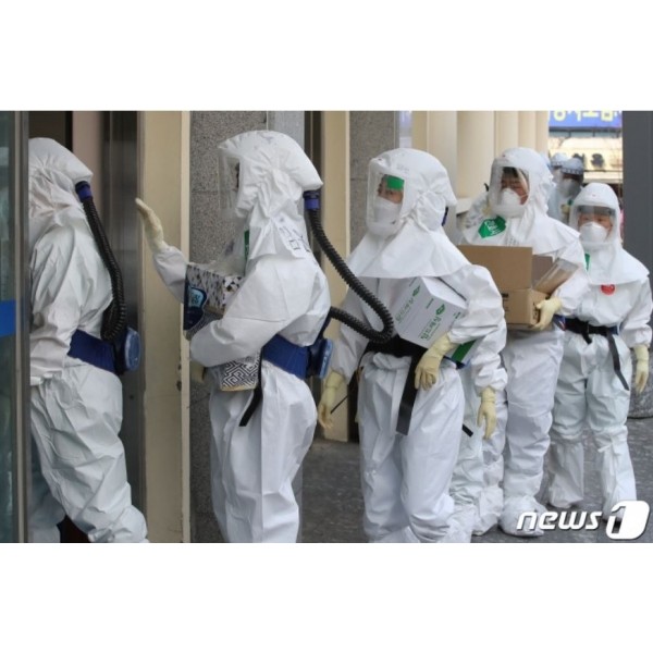 Máy cấp không khí có tấm lọc kết hợp mặt nạ loại di động