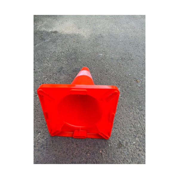 Cọc tiêu nhựa mềm PVC cao 45cm (28x28cm)