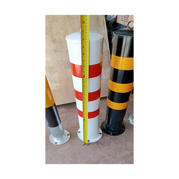 Cọc tiêu thép Nhật Quang 03 có phản quang cảnh báo giao thông