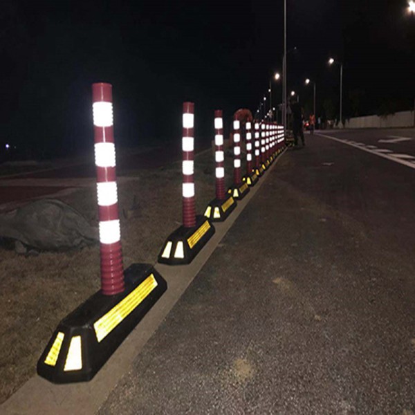 Dải phân cách cọc tiêu Nhật Quang cao 75cm cảnh báo phân làn giao thông