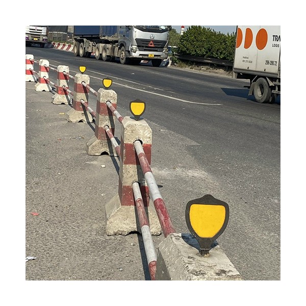 Tiêu phản quang dẻo Nhật Quang dùng cảnh báo an toàn giao thông độ bền cao