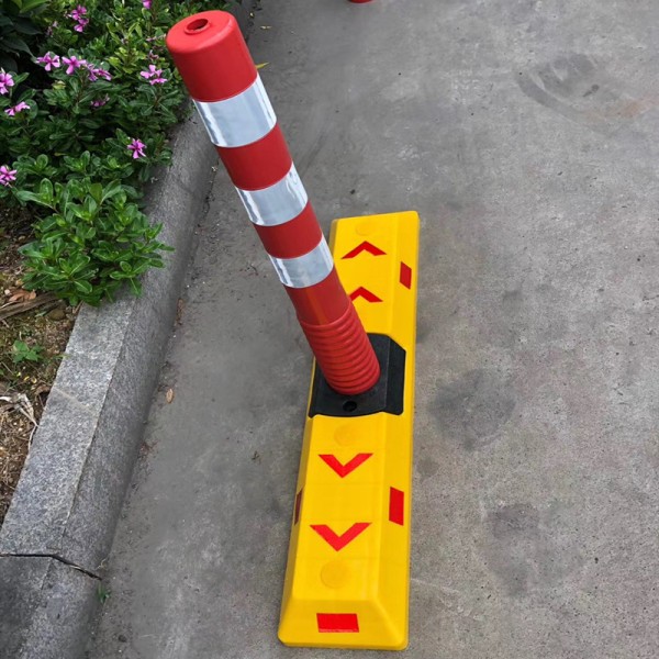 Dải phân cách cọc tiêu Nhật Quang cao 80cm cảnh báo phân làn giao thông