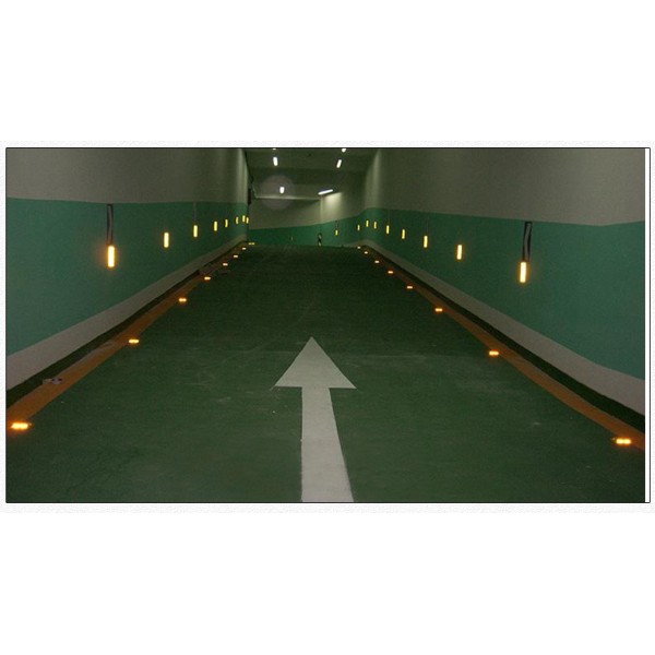 Tiêu đường phản quang hình chữ nhật dẫn đường