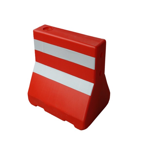 Dải phân cách chứa nước kiểu 1