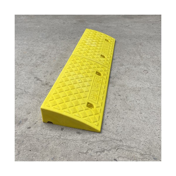 Bục nhựa lên xuống vỉa hè 002 dành cho ô tô, xe máy