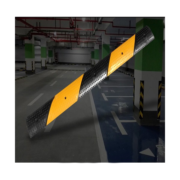 Gờ giảm tốc cao su dùng giảm tốc độ xe máy chịu lực 5 tấn