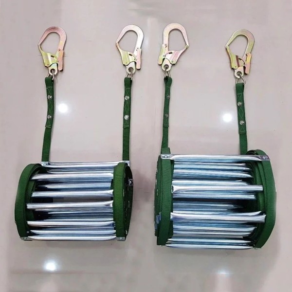 Thang dây móc to Việt Nam