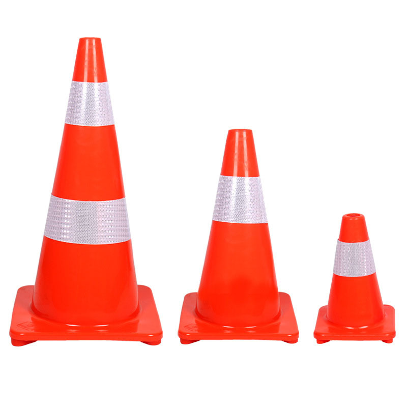 Cọc tiêu nhựa phản quang hình chóp PVC 70cm Nhật Quang