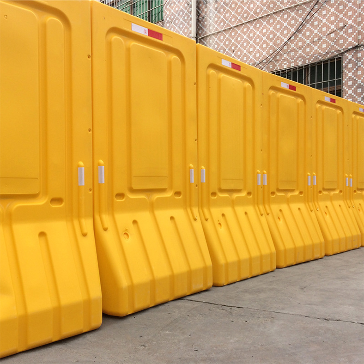 Dải Phân cách bằng nhựa HDPE - Nhật Quang